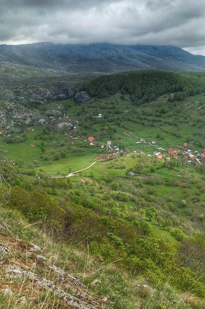 דירות Konak Umoljani מראה חיצוני תמונה